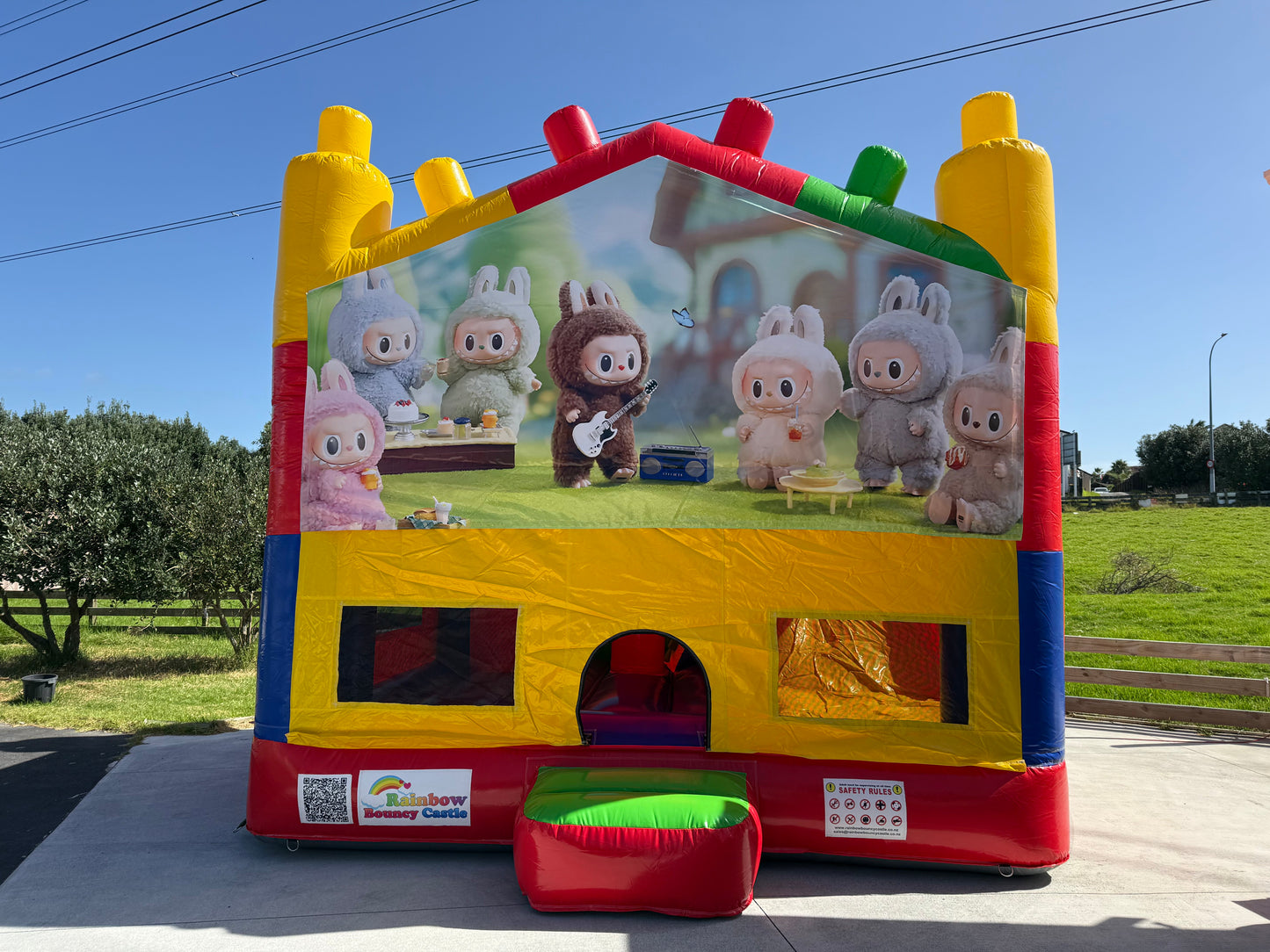 All-in-One Lego Bouncy Castle with Themed Banner