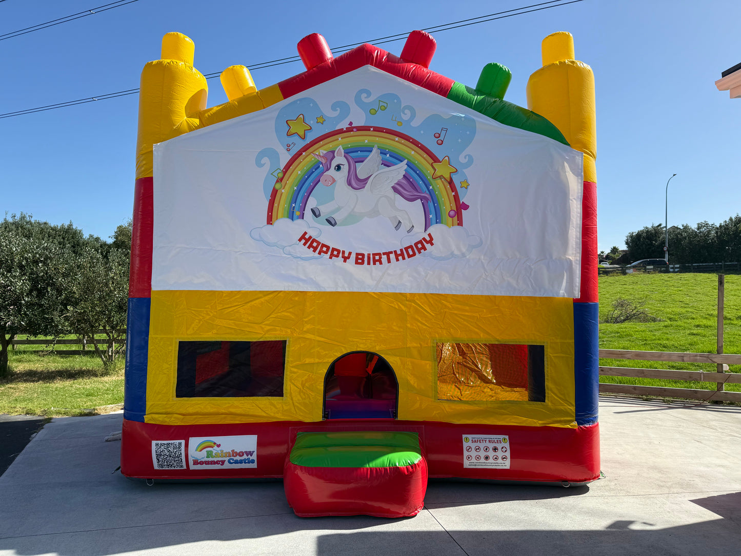 All-in-One Lego Bouncy Castle with Themed Banner