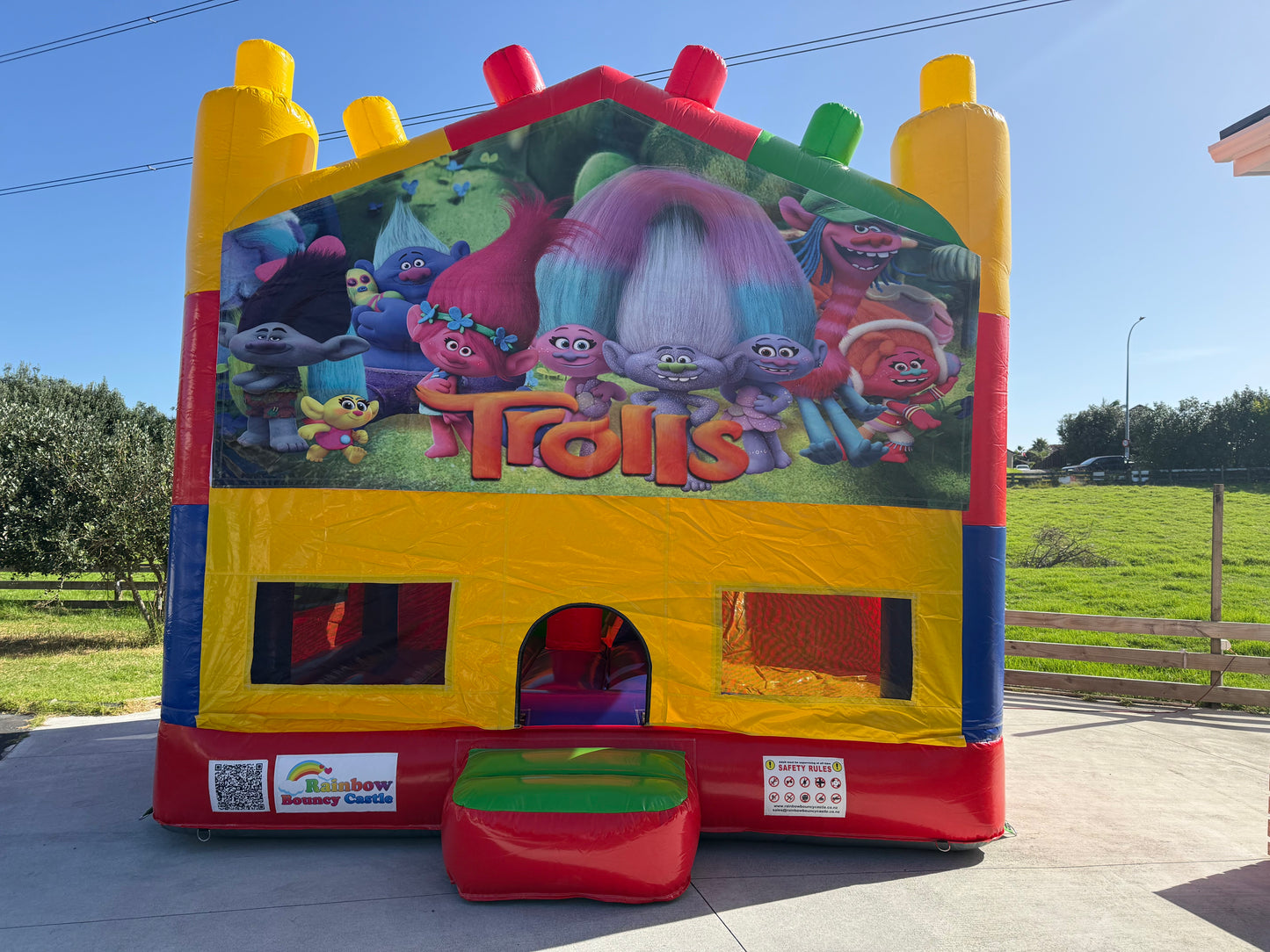 All-in-One Lego Bouncy Castle with Themed Banner