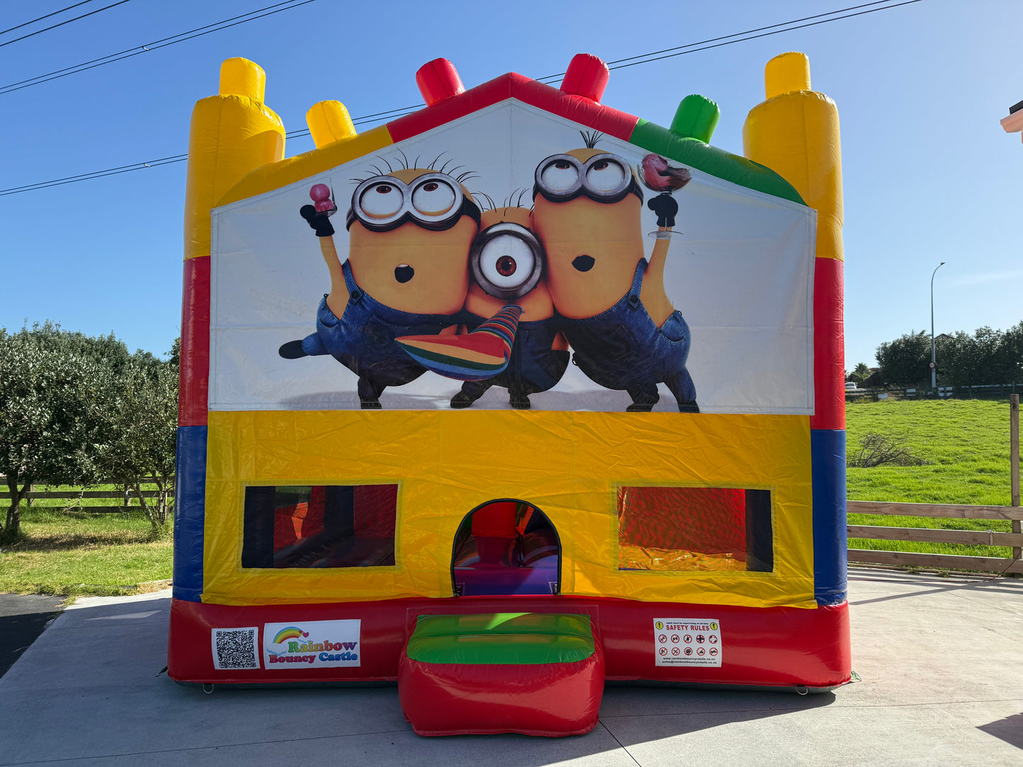 All-in-One Lego Bouncy Castle with Themed Banner