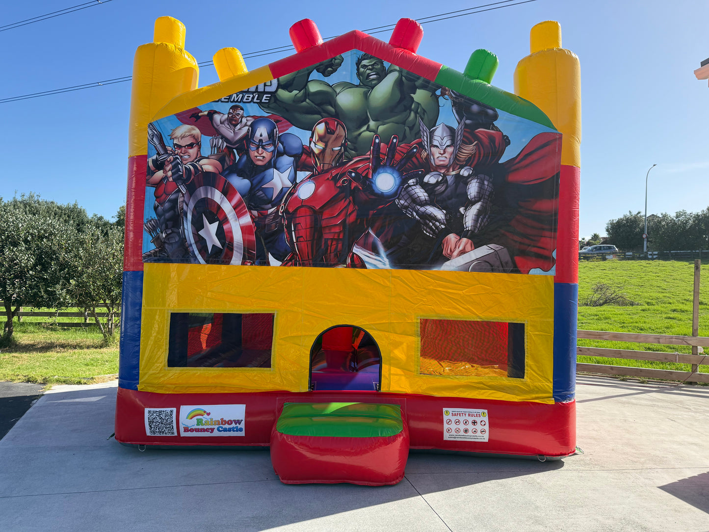 All-in-One Lego Bouncy Castle with Themed Banner